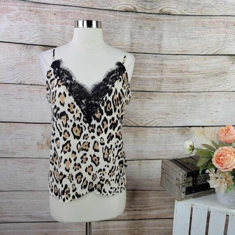 5/$25 Socialite V-neck Lace Camisole In Animal Leopard Print Medium